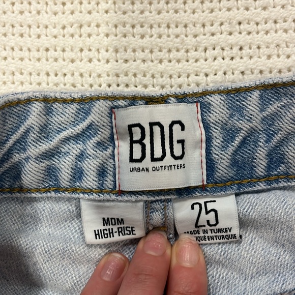 BDG Light/Acid Wash High Rise Mom Jeans - Picture 4 of 5